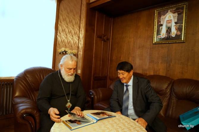 В Минском епархиальном управлении состоялась встреча Патриаршего Экзарха с Чрезвычайным и Полномочным Послом Республики Казахстан